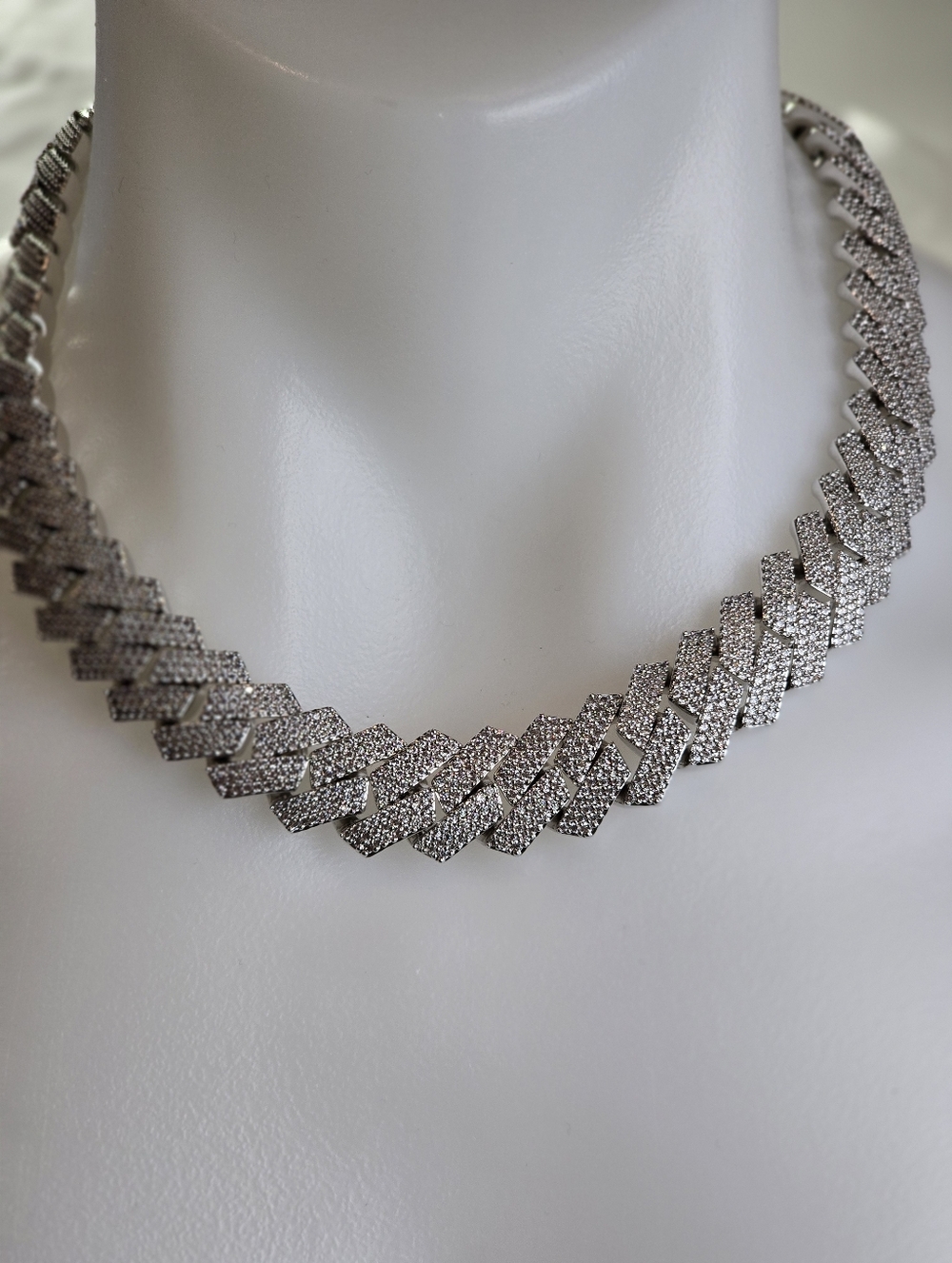 16mm 3-row 18inch 18k Cuban Cabana Heavy Chain 5x Plated With E-coating. Boss!